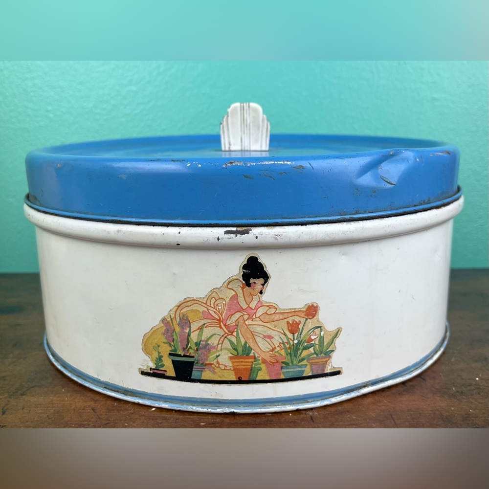 Vintage Art Deco Nesco Garden Girl Canister Metal Small Cake Taker 9.5” X 4.25”